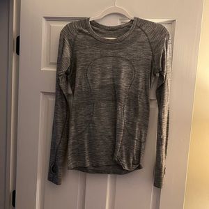 Lululemon swiftly tech long sleeve shirt